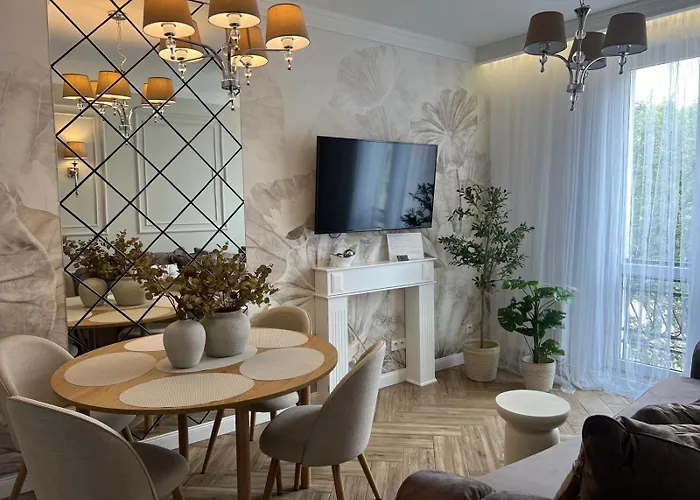 Family & Business Sauna Apartments Plac Wolnosci Centrum Downtow, - Piekny Apartament - 5 Bedroom With Private Sauna, Bath With Hydromassage, Parking, Catering Options