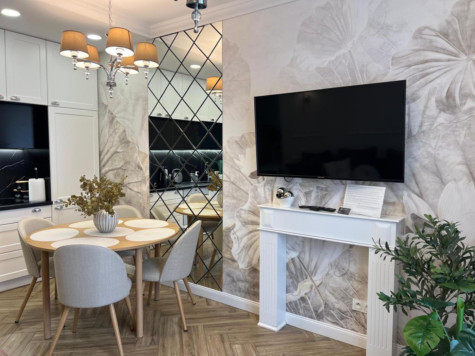 Family Sauna Apartments: Downtown Plac Wolnosci With 5 Bedrooms