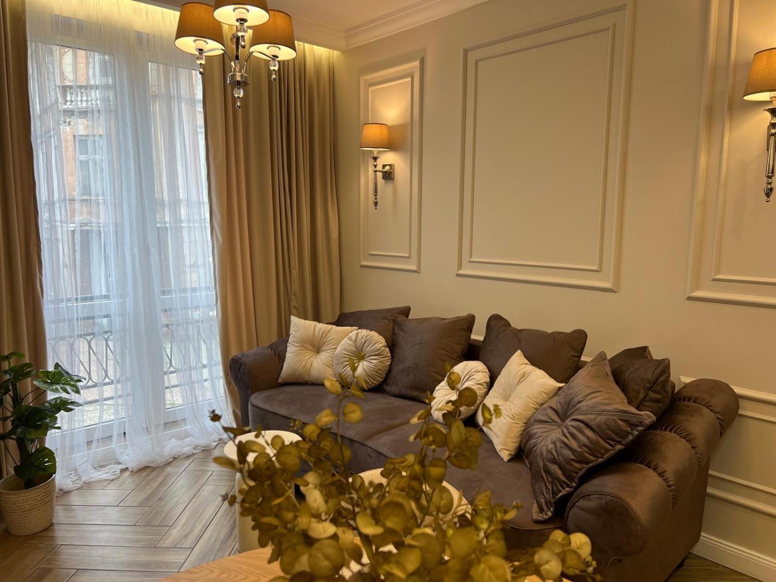 Family Sauna Apartments: Downtown Plac Wolnosci With 5 Bedrooms Apartment