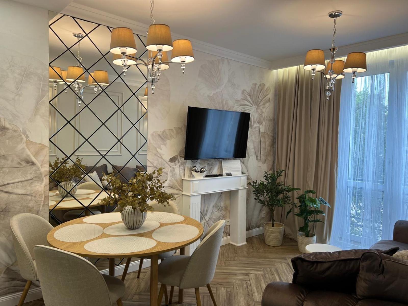 Family Sauna Apartments: Downtown Plac Wolnosci With 5 Bedrooms Kielce