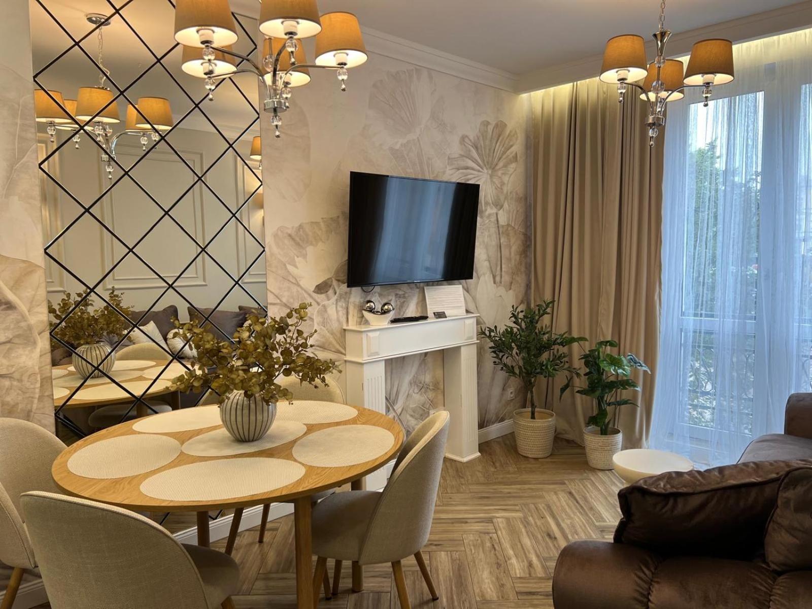 Family Sauna Apartments: Downtown Plac Wolnosci With 5 Bedrooms * Kielce