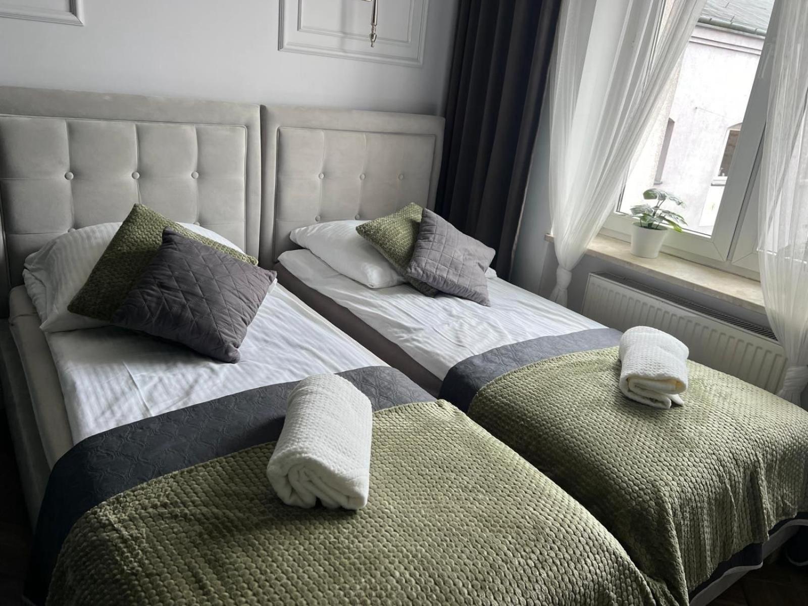Family Sauna Apartments: Downtown Plac Wolnosci With 5 Bedrooms Apartment *