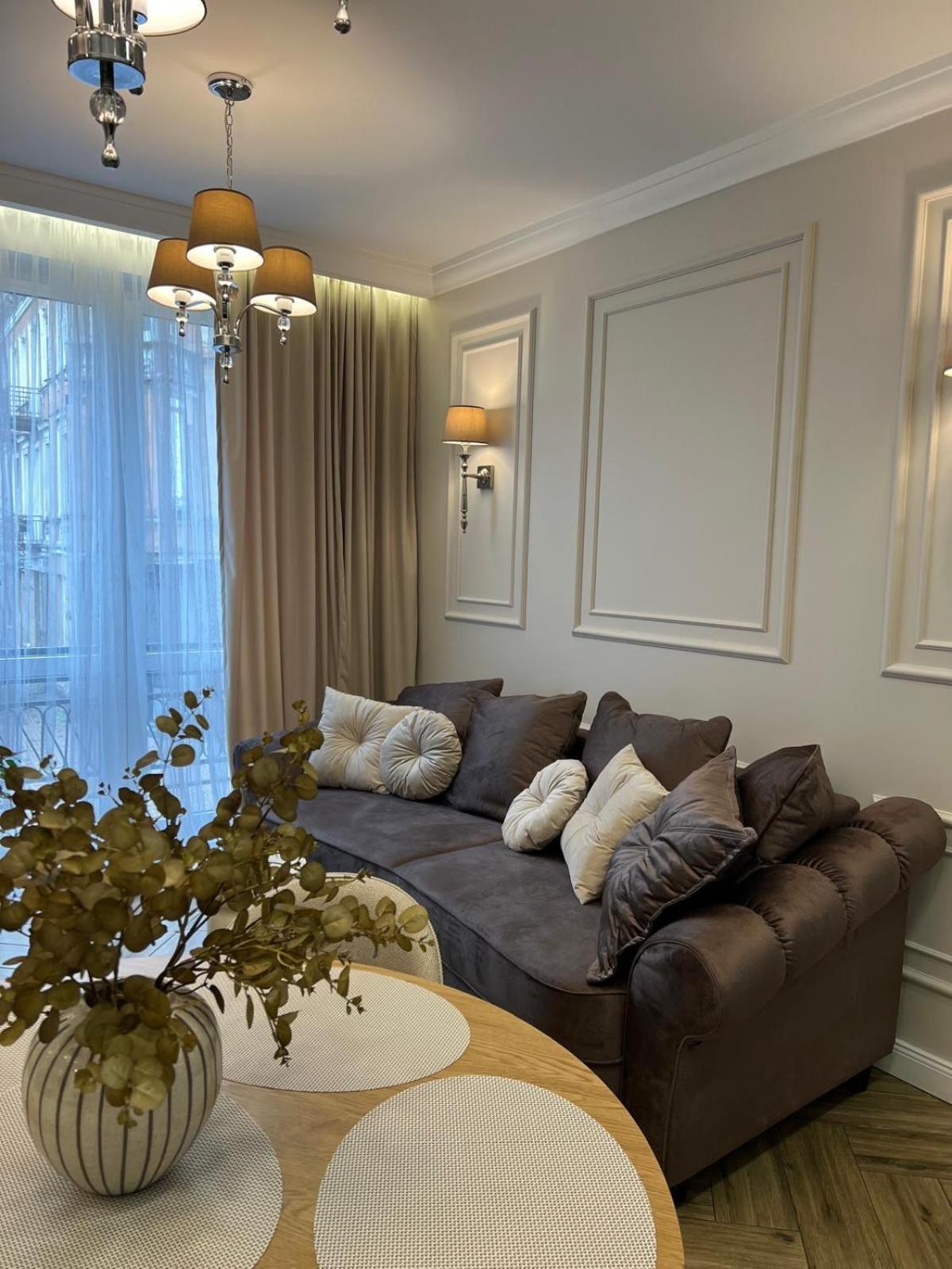 Family Sauna Apartments: Downtown Plac Wolnosci With 5 Bedrooms * Kielce
