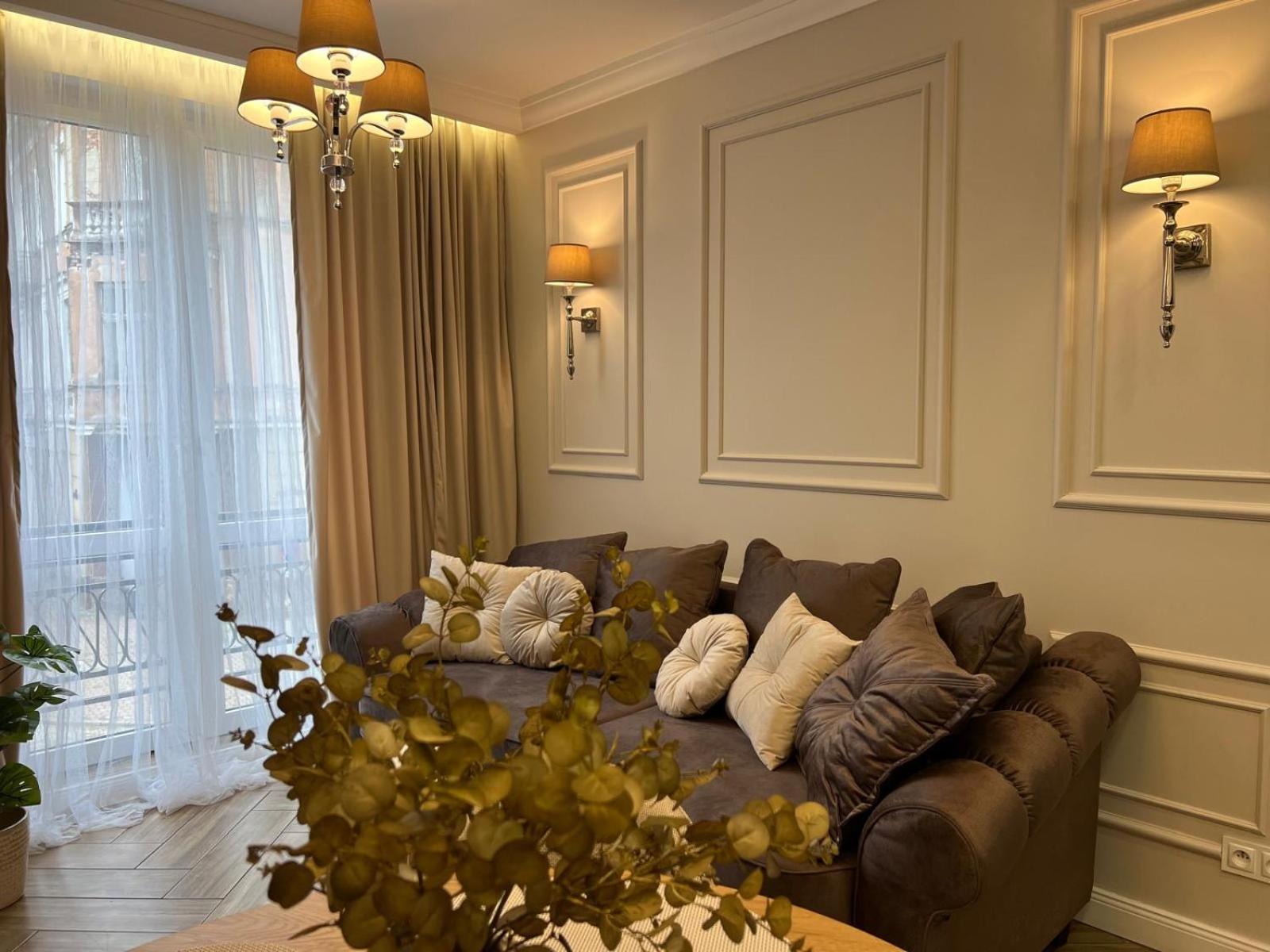 Family Sauna Apartments: Downtown Plac Wolnosci With 5 Bedrooms Apartment *