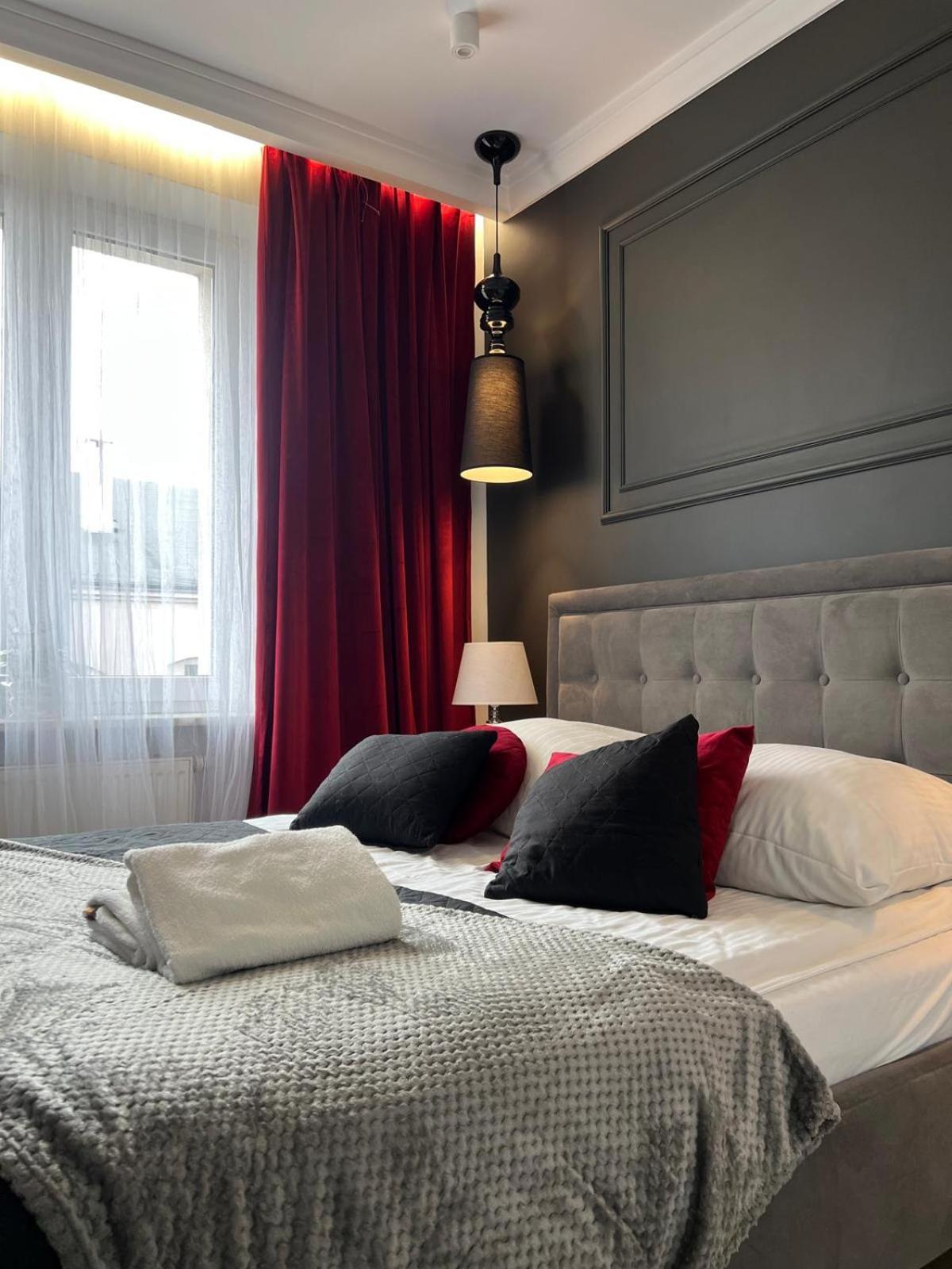 Family Sauna Apartments: Downtown Plac Wolnosci With 5 Bedrooms *