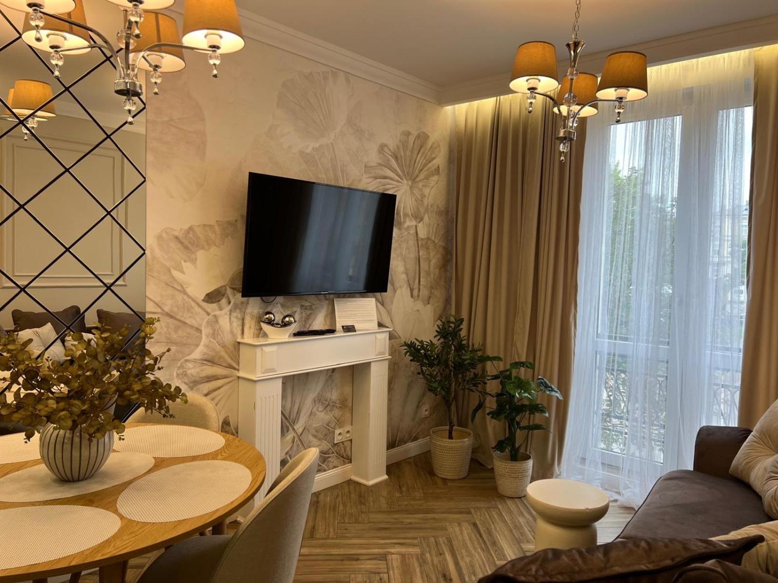Family Sauna Apartments: Downtown Plac Wolnosci With 5 Bedrooms * Kielce
