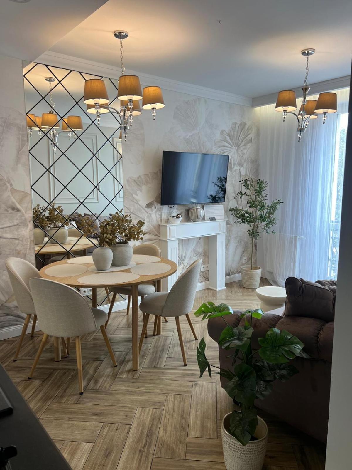 Family Sauna Apartments: Downtown Plac Wolnosci With 5 Bedrooms *