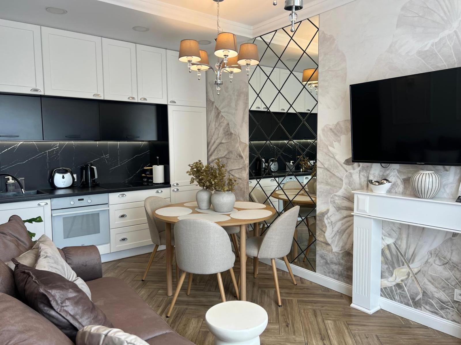 Family Sauna Apartments: Downtown Plac Wolnosci With 5 Bedrooms * Kielce