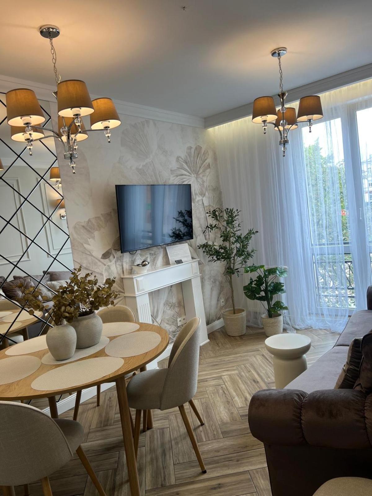 Apartment Family Sauna Apartments: Downtown Plac Wolnosci With 5 Bedrooms