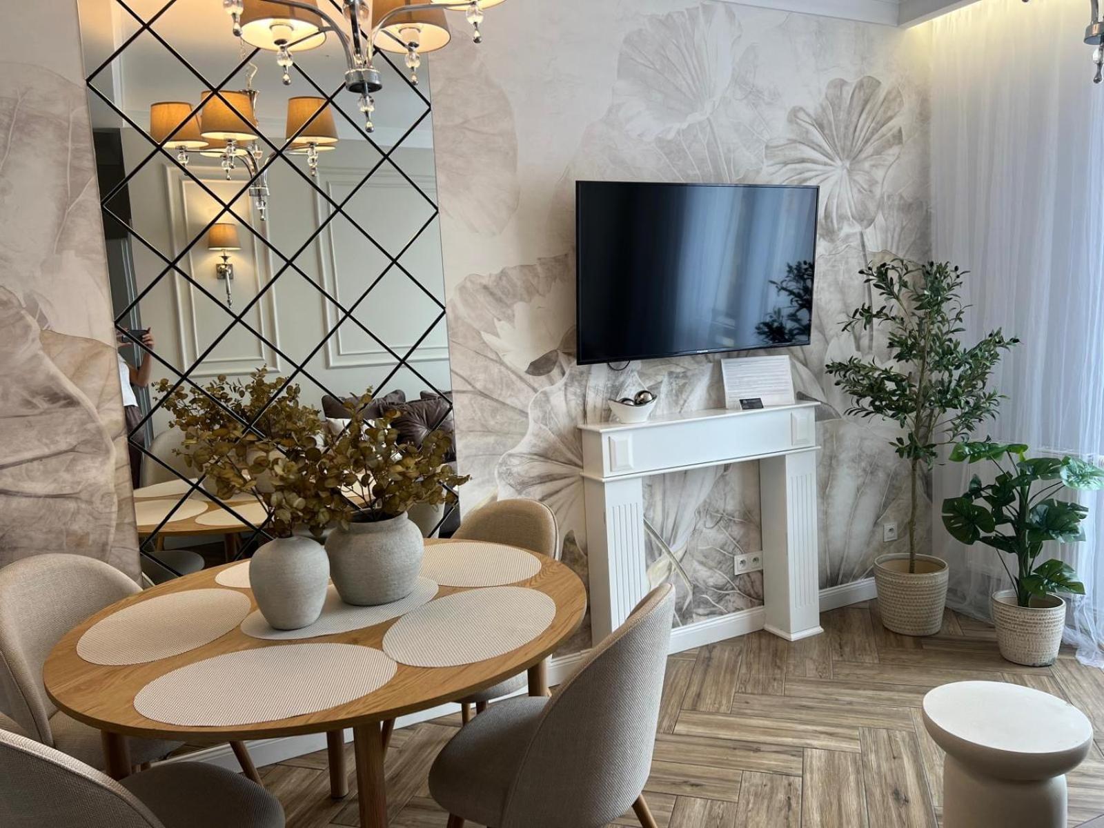 Family Sauna Apartments: Downtown Plac Wolnosci With 5 Bedrooms Apartment Kielce