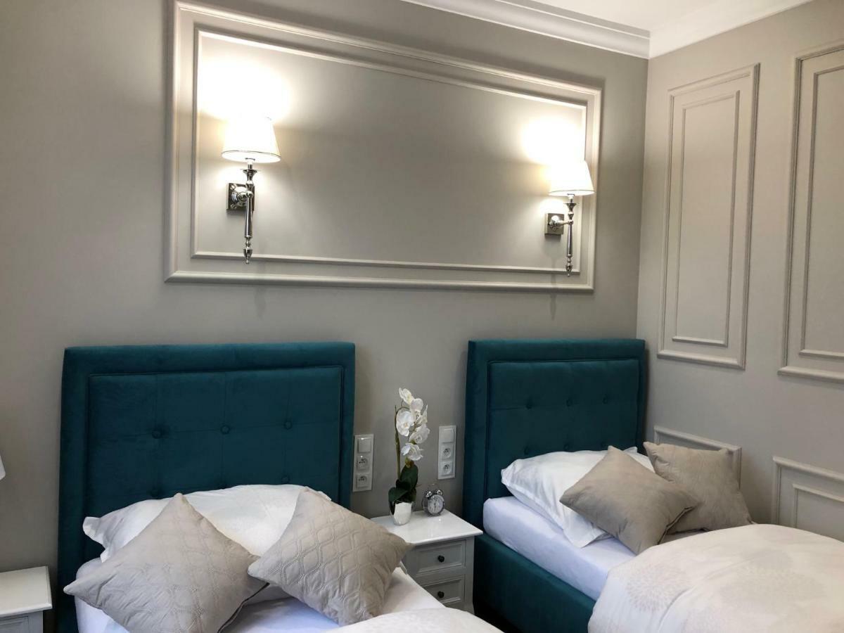 Family Sauna Apartments: Downtown Plac Wolnosci With 5 Bedrooms