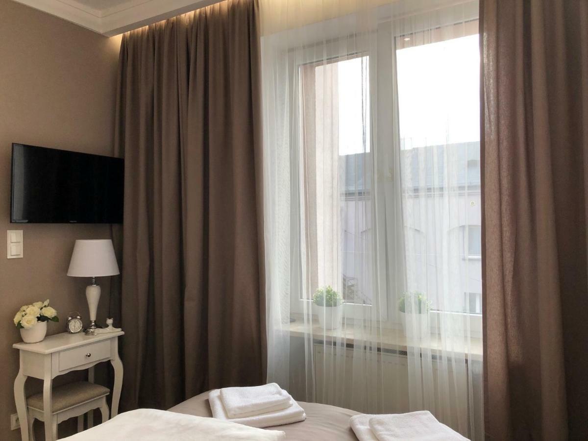 Apartment Family Sauna Apartments: Downtown Plac Wolnosci With 5 Bedrooms Kielce