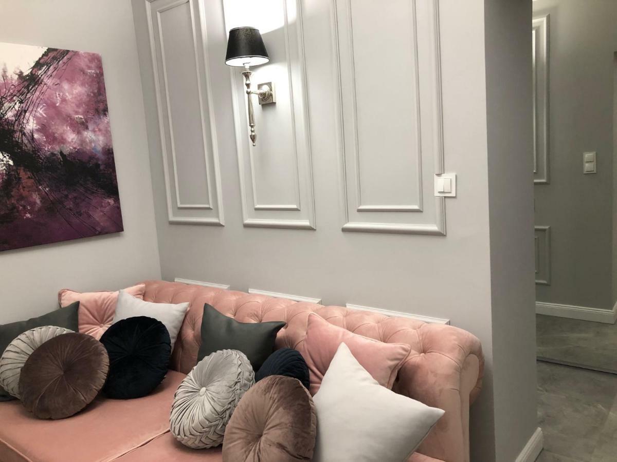 Family Sauna Apartments: Downtown Plac Wolnosci With 5 Bedrooms Apartment